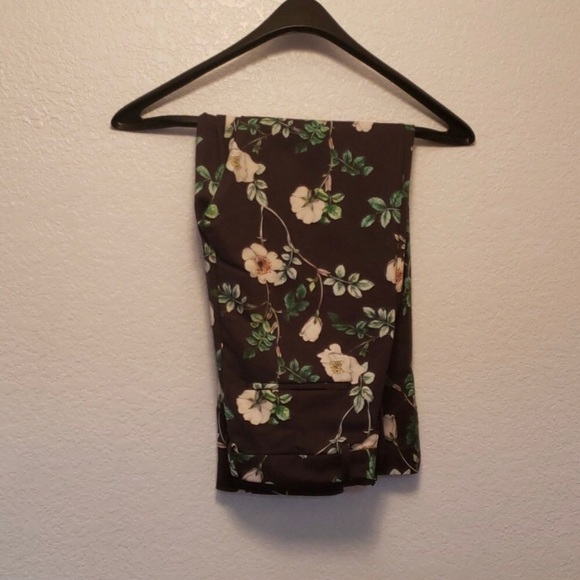 H&M Pants - H & M Floral Pants